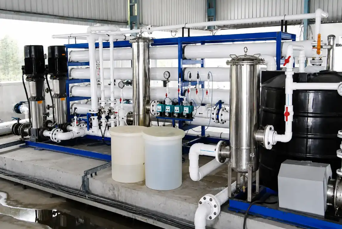 RO membrane skid with pressure vessels
